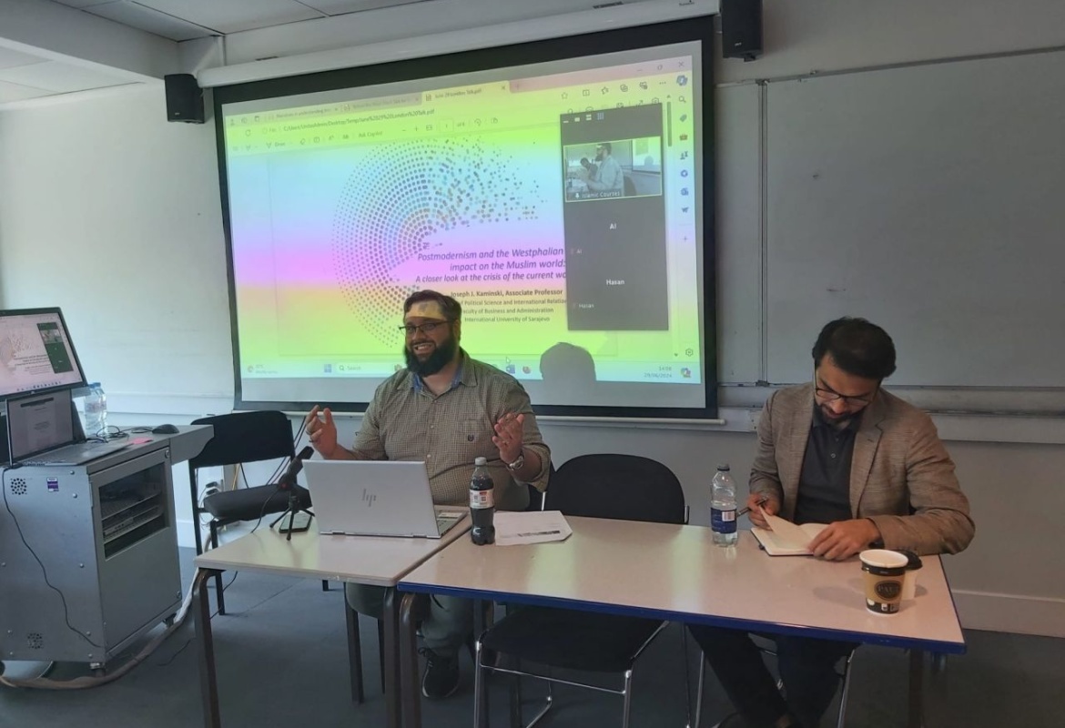 Dr. Joseph J. Kaminski , Birkbeck, Londra Üniversitesi'nde Bir Konferansa Katıldı