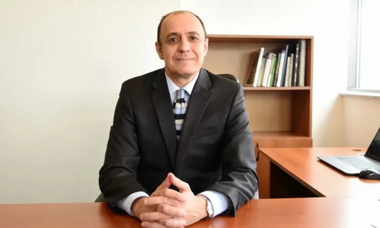 IUS Prestijli Jean Monnet Hibesine Sahip Oldu